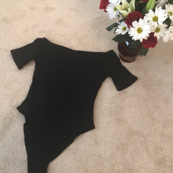 SHEIN Other - Black Off the Should Body Suit